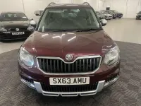 Used Skoda Yeti Elegance 140 HP (102 kW) 2014 Maroon SUV