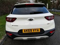 Used Kia Stonic 2019 White SUV