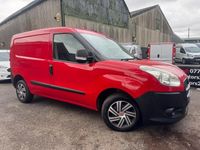 Usado Fiat Doblò 90 HP (66 kW) 2013 Vermelho Monovolume