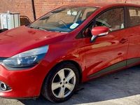 Used Renault Clio IV Expression+ 90 HP (66 kW) 2014 Red Hatchback