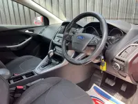Usado Ford Focus Zetec 125 HP (91 kW) 2015 Vermelho Carrinha