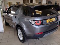 used Land Rover Discovery Sport 2.0 TD4 180 SE Tech Sat Nav Leather Trim 7 Seater Panoramic Roof