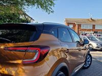 Second-hand Renault Captur Iconic 2021 Portocaliu SUV