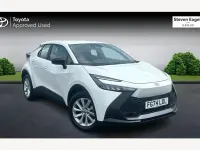 Used Toyota C-HR 140 HP (102 kW) 2024 White SUV