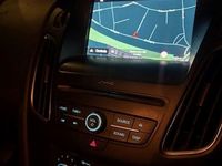 Used Ford Focus Zetec 125 HP (91 kW) 2017 Blue Hatchback