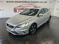 used Volvo V40 2.0 D2 R-DESIGN NAV PLUS 5d 118 BHP FSH, Two keys, Sat Nav, Bluetooth