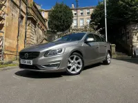 Usado Volvo V60 SE 181 CV (133 kW) 2014 Dorado Familiar