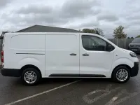 Gebraucht Vauxhall Vivaro S 100 PS (73 kW) 2020 Weiß Van / Kleinbus