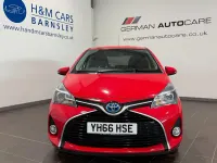 Used Toyota Yaris 101 HP (74 kW) 2016 Red Hatchback