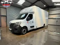 Used Renault Master 145 HP (106 kW) 2023 White MPV