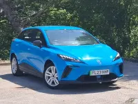 Used MG MG4 EV SE 125 kW (170 HP) 2023 Blue Hatchback