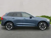 Usado Volvo XC60 Ultra 449 HP (330 kW) 2025 Azul SUV