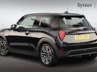 Used Mini Cooper Hatch 113 kW (154 HP) 2025 Black Hatchback