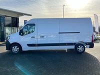 used Renault Master LM35dCi 135 Business+ Medium Roof Van