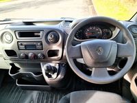 used Renault Master SL30dCi 100 Low Roof 6 Seater Combi