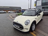 Used Mini Cooper Classic 136 HP (100 kW) 2019 White Hatchback