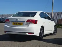 Used Toyota Avensis Business Edition 126 HP (92 kW) 2015 White Sedan