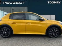 Second-hand Peugeot 208 GT 131 CP (96 kW) 2023 Galben Hatchback