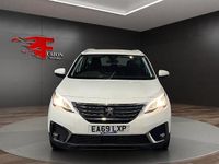 Second-hand Peugeot 5008 Active 131 CP (96 kW) 2019 Alb SUV