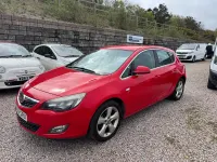Used Vauxhall Astra SRi 115 HP (84 kW) 2010 Red Hatchback
