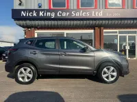 Usado Nissan Qashqai Acenta Premium 140 CV (102 kW) 2019 Gris SUV