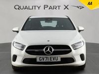 Begagnad Mercedes A180 SE 2022 Vit Halvkombi