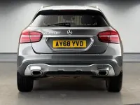 Käytetty Mercedes GLA200 Premium Plus 156 HP (114 kW) 2018 Harmaa Katumaasturi