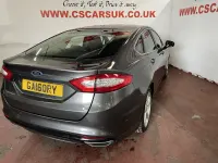 Usado Ford Mondeo Titanium 180 HP (132 kW) 2017 Cinzento Citadino