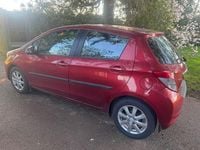 Used Toyota Yaris Multidrive S 101 HP (74 kW) 2012 Red Hatchback