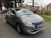Used Peugeot 208 Allure 82 HP (60 kW) 2014 Grey Hatchback