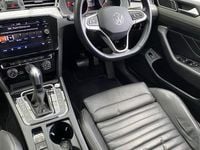 Used VW Passat SEL 150 HP (110 kW) 2022 Grey Estate