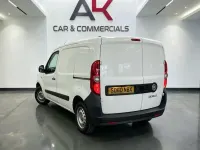 Used Fiat Doblò 90 HP (66 kW) 2010 White MPV