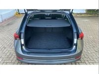 Usado Skoda Octavia SE L 200 HP (147 kW) 2023 Cinzento Carrinha