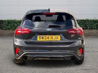 Używany Ford Focus ST 280 KM (205 kW) 2024 Czarny Hatchback