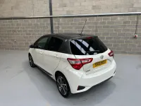 Used Toyota Yaris 111 HP (81 kW) 2019 White Hatchback