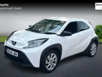 Used Toyota Aygo X PURE 72 HP (52 kW) 2024 White SUV