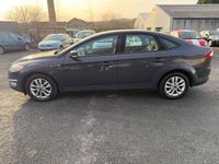 Usado Ford Mondeo Zetec 140 HP (102 kW) 2012 Cinzento Citadino