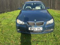 Begagnad BMW 320 2006 Blå Sedan