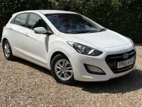 Used Hyundai i30 SE 110 HP (80 kW) 2015 White Hatchback