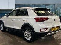 Used VW T-Roc Life 150 HP (110 kW) 2023 Pure white SUV