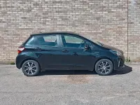 Used Toyota Yaris Hybrid 100 HP (73 kW) 2019 Black Hatchback