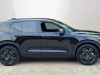 Usado Volvo EX40 Plus 185 kW (252 CV) 2025 Negro SUV