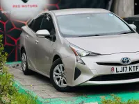 Used Toyota Prius 70 HP (51 kW) 2022 Silver Hatchback