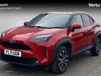 Used Toyota Yaris Hybrid Design 116 HP (85 kW) 2021 Scarlet flare (pearlescent paint) Estate