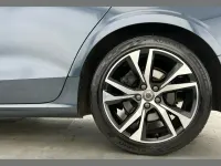 Used Volvo V60 R-Design 161 HP (118 kW) 2022 Blue Estate