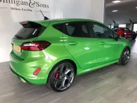 Usado Ford Fiesta ST 200 CV (147 kW) 2023 Verde Utilitario