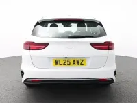 Nowe Kia Ceed 138 KM (101 kW) 2025 Biały Hatchback