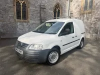 Usado VW Caddy 104 HP (76 kW) 2010 Branco Monovolume