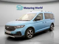 Begagnad Ford Tourneo Active 122 HK (89 kW) 2024 Kombi