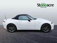 Used Mazda MX5 Inclusive 131 HP (96 kW) 2016 White Cabriolet